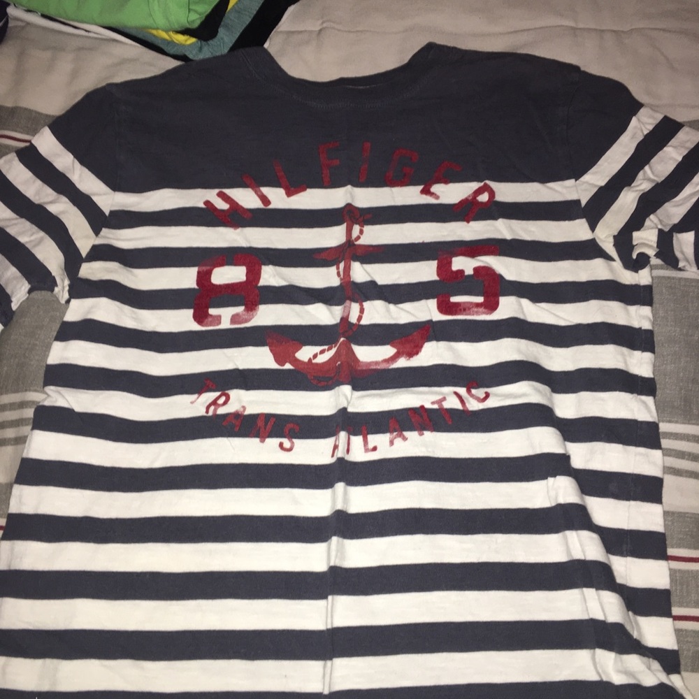 Men’s Tommy Hilfiger shirt